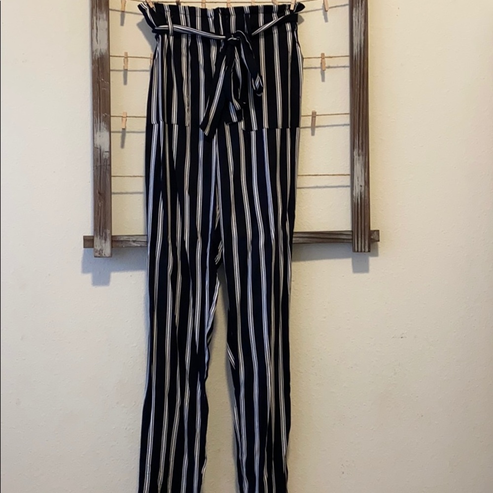 Juniors Size Medium Justify Paper Bag Waist Pants